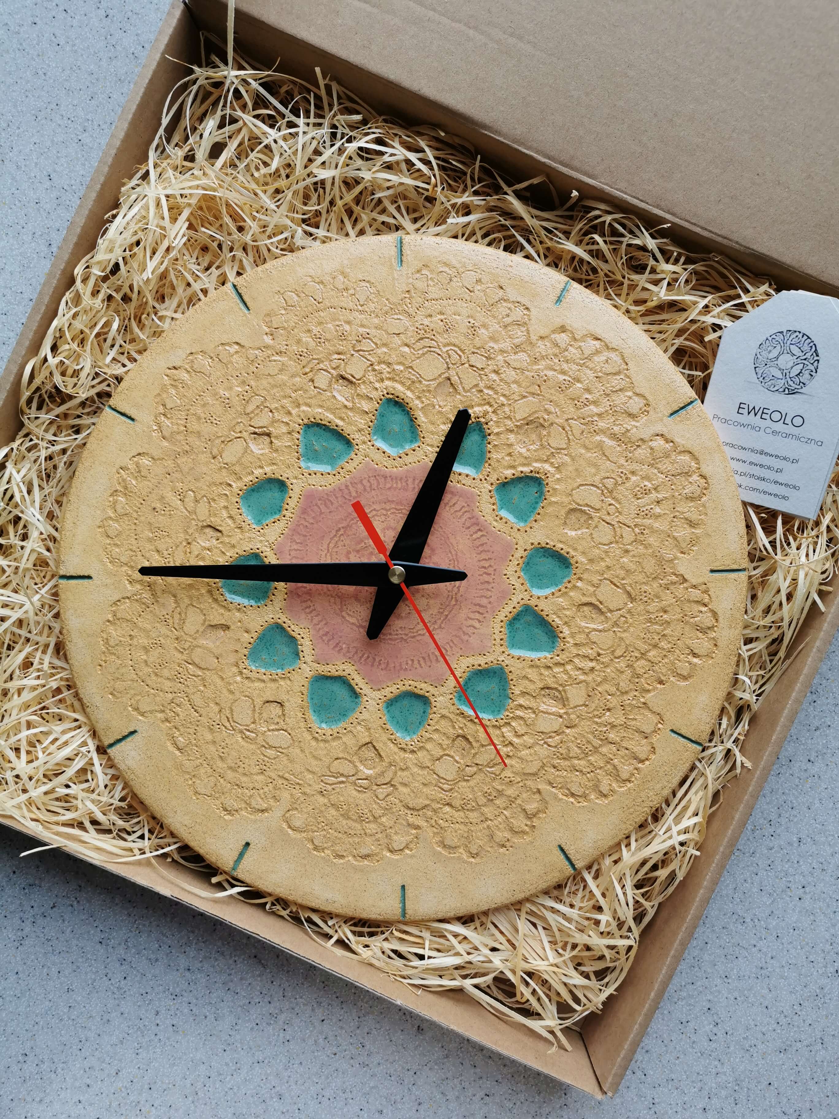 Zegar kremowy ludowy